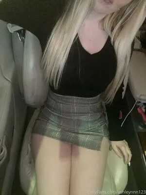 ashleynnn123 nude photo #0306