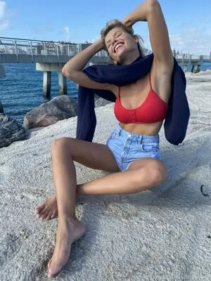  nude photo #0001