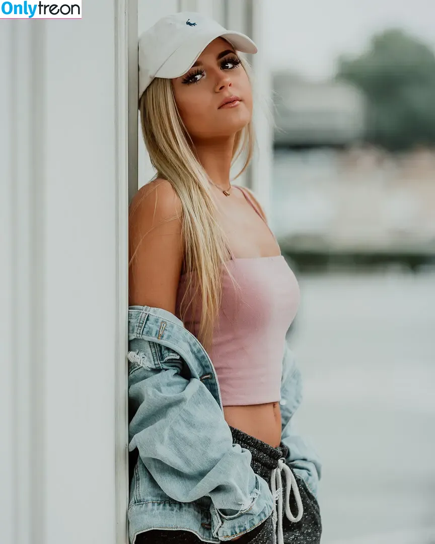 Ashlyn Sharp nude photo #0054 (blondie_ashlynnn)