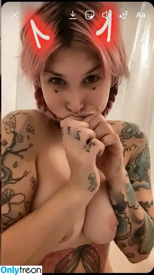 Ashlynnsasha / Ashyaelizabeth / BENICENATASHA / velvetangelsv nude photo #0045