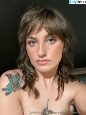  nude photo #0002