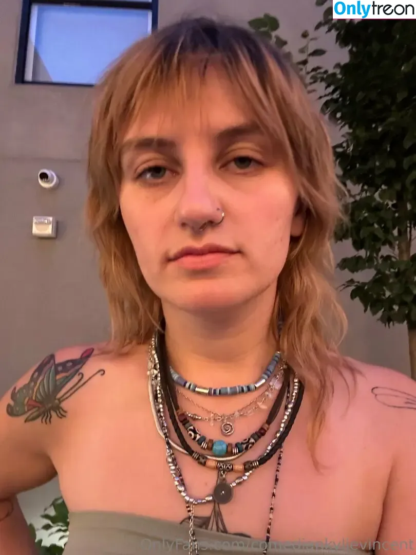 ashtrayprincess nude photo #0006 (ashtrayprincess)