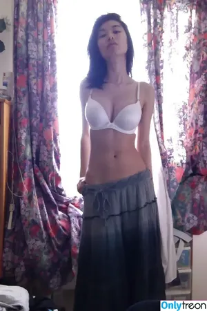  nude photo #0002