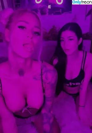  nude photo #0003