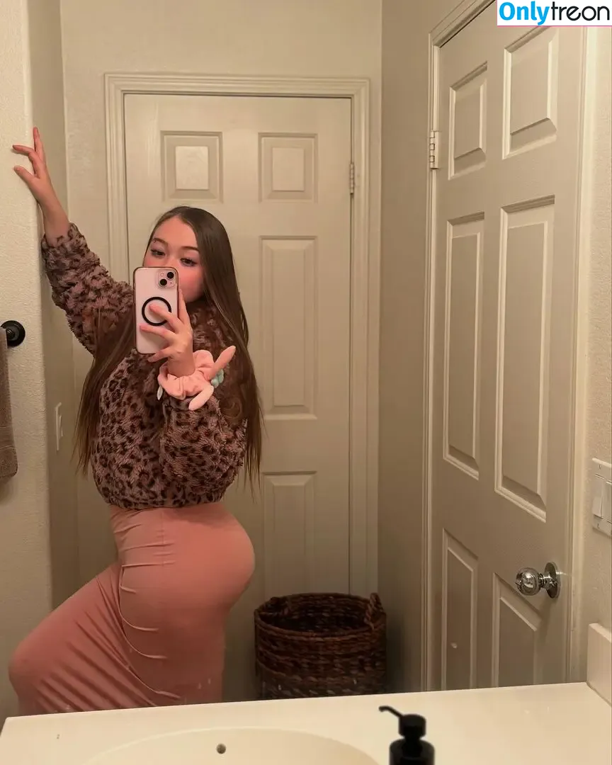 ASMRLia nude photo #0301 (liaholm)