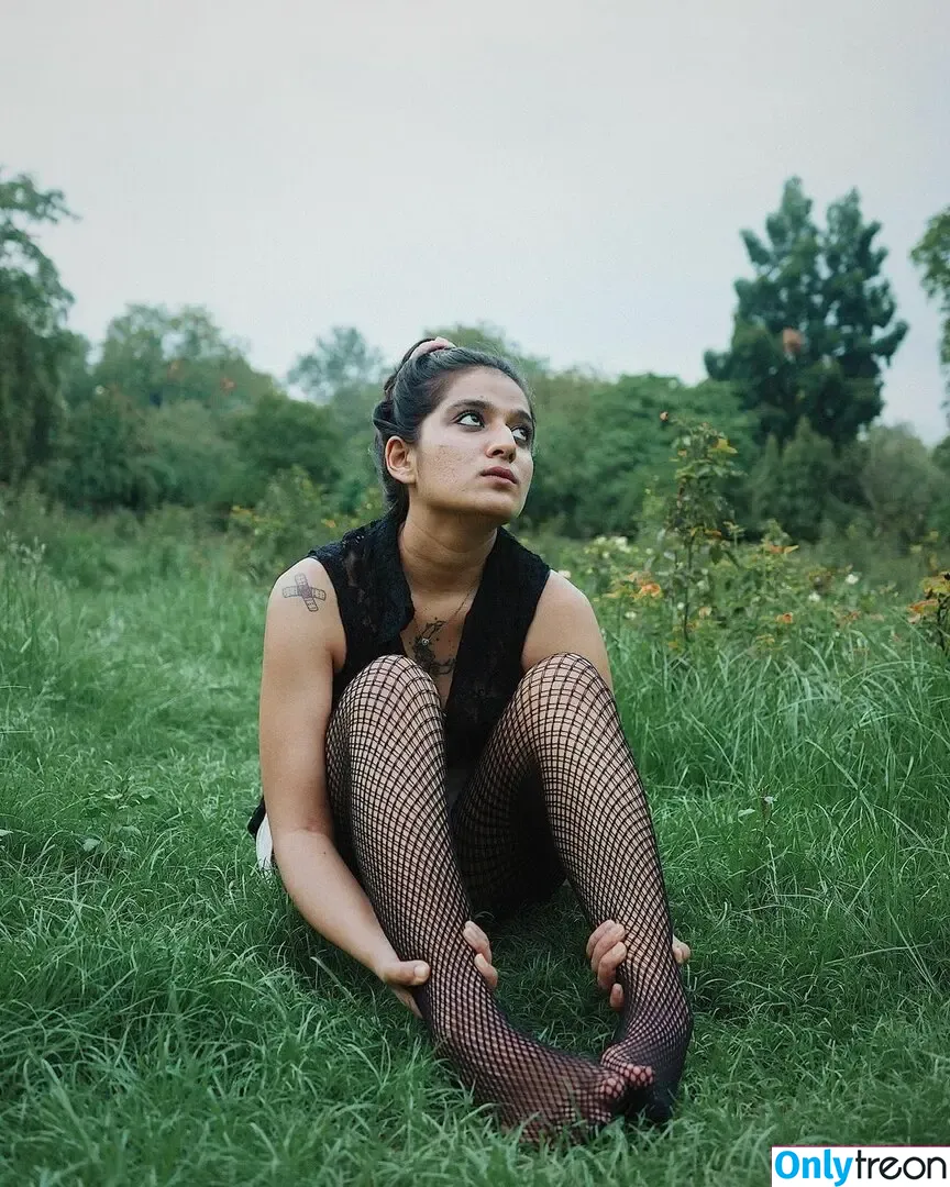 Astha Aggerwal nude photo #0027 (E.Rose / Esoteric_rani.xoxo / Esoteric_ranixx / Venus Flytramp / Venusflytramp / asthaagarwal2018 / user)