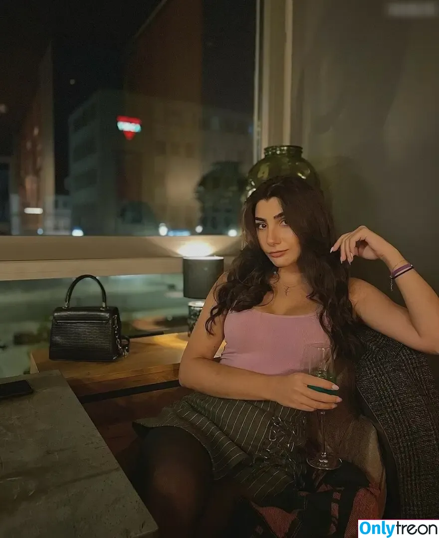 Asti Gevorgyan голая photo #0008 (asti_gevorgyan)