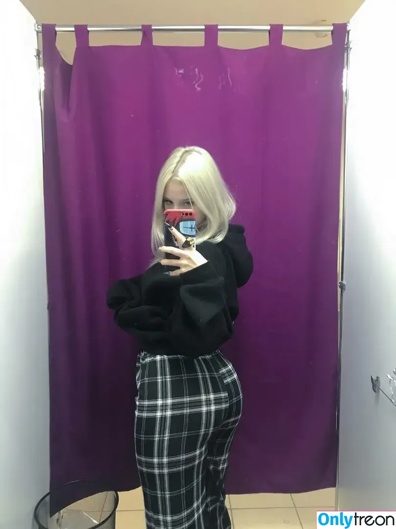 Astreliz nude photo #0015 (asstreliz / Лиза Астрелиз)