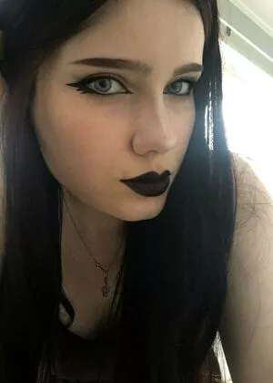 astrid.gothly / bluexastrid / cashew225 nude photo #0014