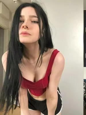 astrid.gothly / bluexastrid / cashew225 nude photo #0075