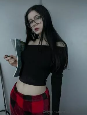 astrid.gothly / bluexastrid / cashew225 nude photo #0079