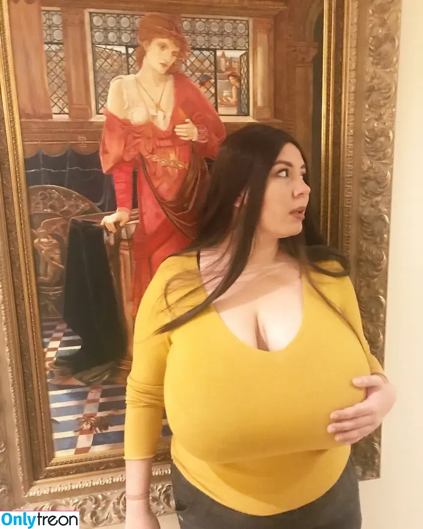 Astrid nude photo #0062 (3astrid33 / astridwett)