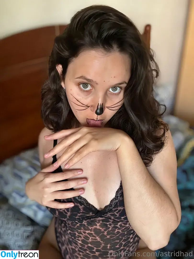 astridhad nude photo #0027 (astrids_corner)