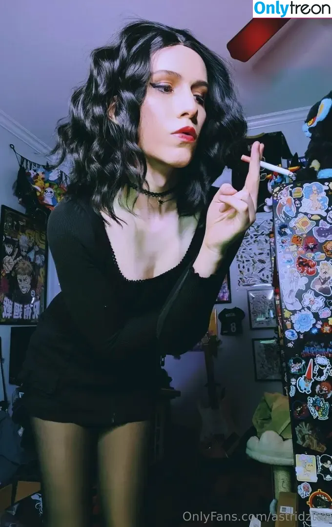 astridztar nude photo #0015 (astridztar)