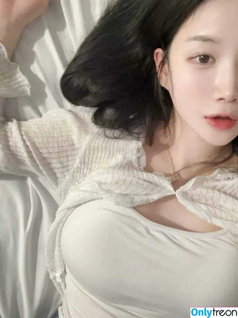 asuna nude photo #0365 (babyasuna / ditesuna / seoulasuna)