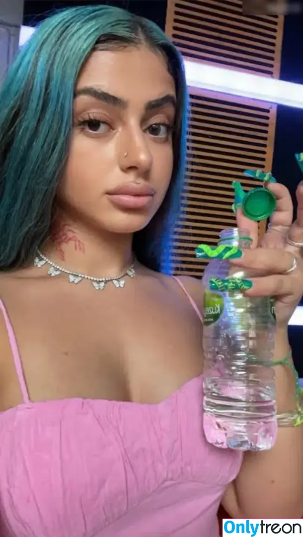 Asya alizade nude photo #0019 (Asyaalizaude)