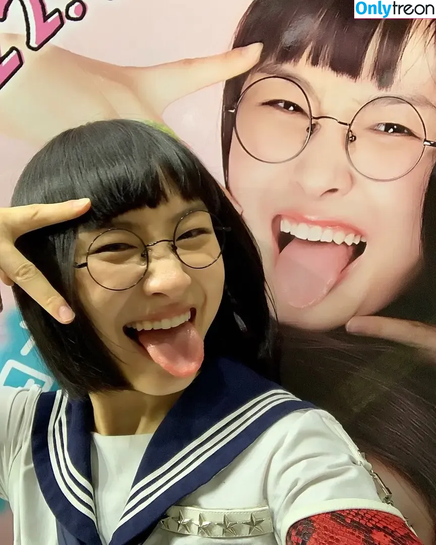Atarashii Gakko nude photo #0029 (japan_leaders)