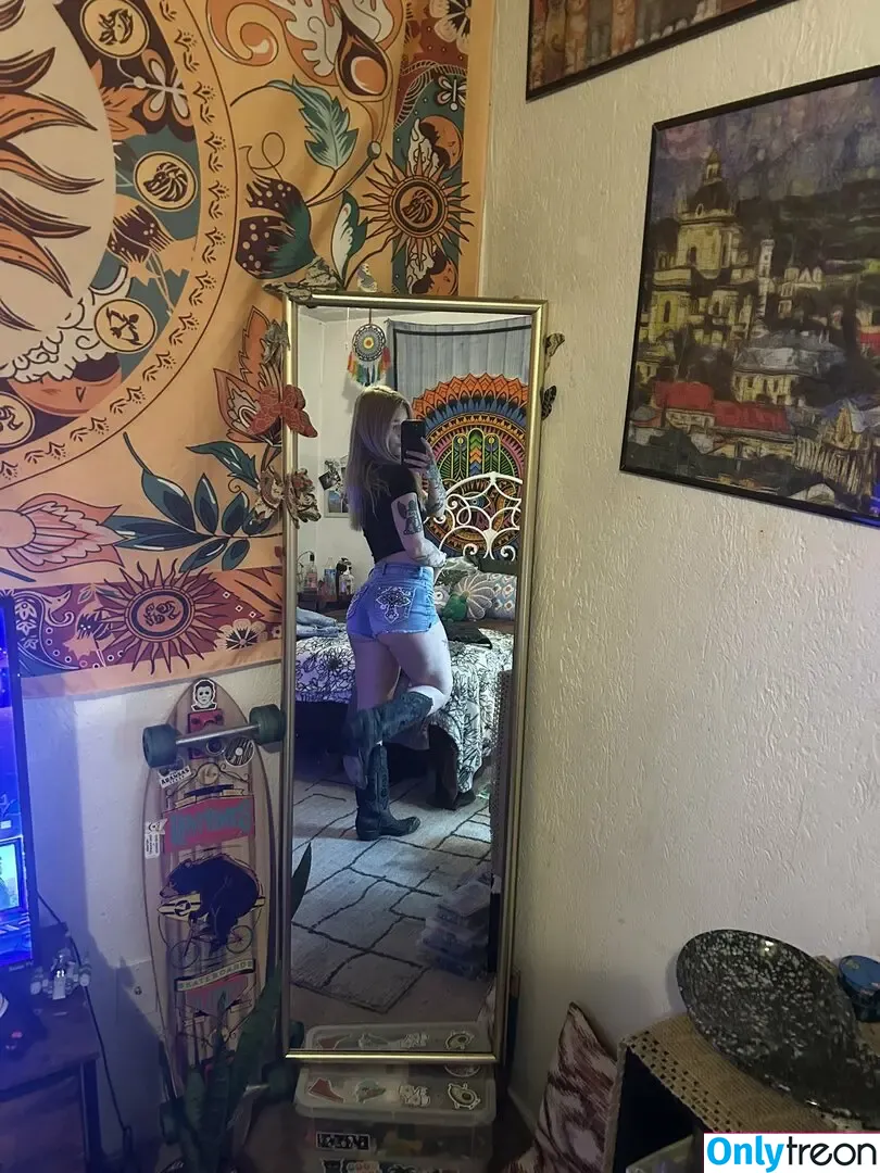 atxabbbsss nude photo #0006 (Texasw1tcch02 / atxbabesfit)