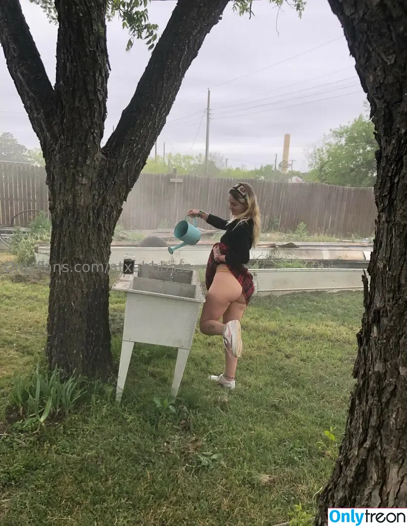 atxabbbsss nude photo #0022 (Texasw1tcch02 / atxbabesfit)
