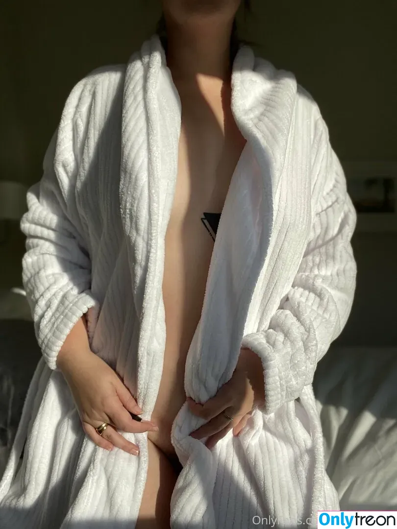 aubreymae nude photo #0095 (missaubreymae)