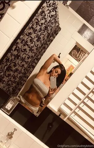 Audrey Bitoni / audreybitonixo nude photo #0037