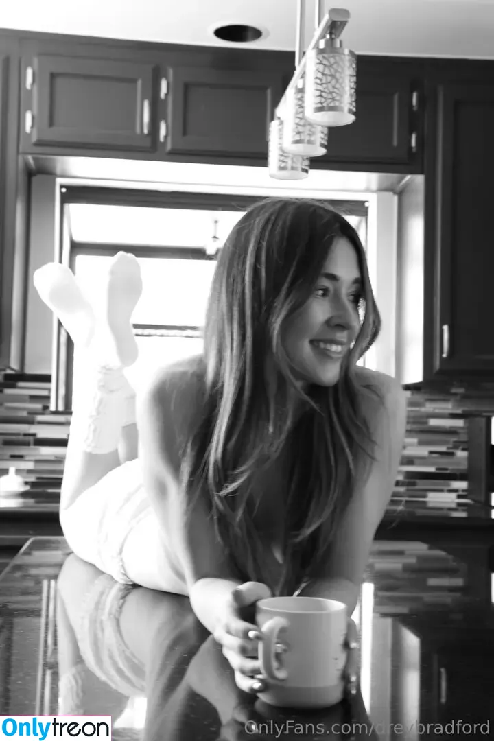Audrey Bradford nude photo #0506 (dreybradford)