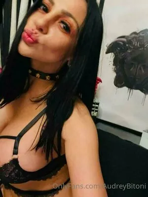 audreybitoni / audreybitoni818 фото голая #0325