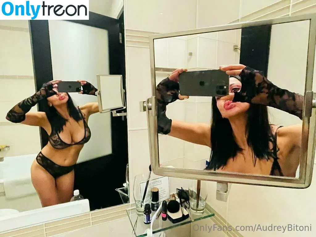 audreybitoni голая photo #0366 (audreybitoni818)