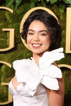 Aulii Cravalho / Auli’i Cravalho / auliicravalho фото голая #0110