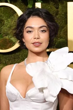 Aulii Cravalho / Auli’i Cravalho / auliicravalho фото голая #0111