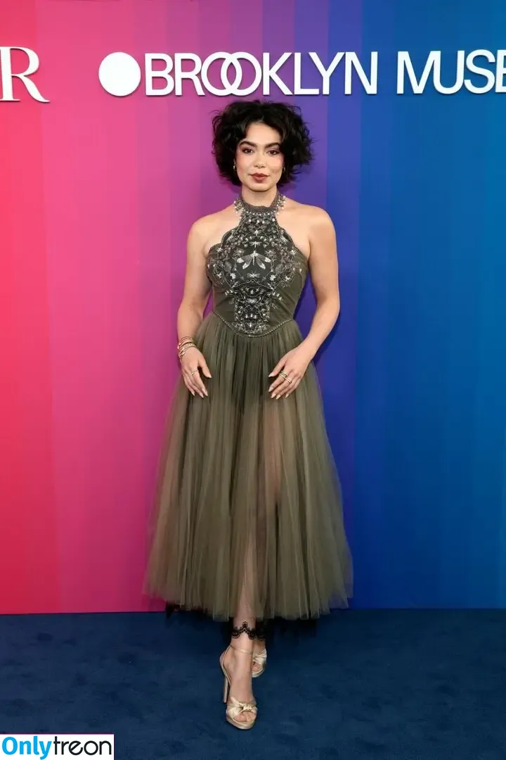 Aulii Cravalho nude photo #0170 (AuliiCravalho / Auli’i Cravalho)