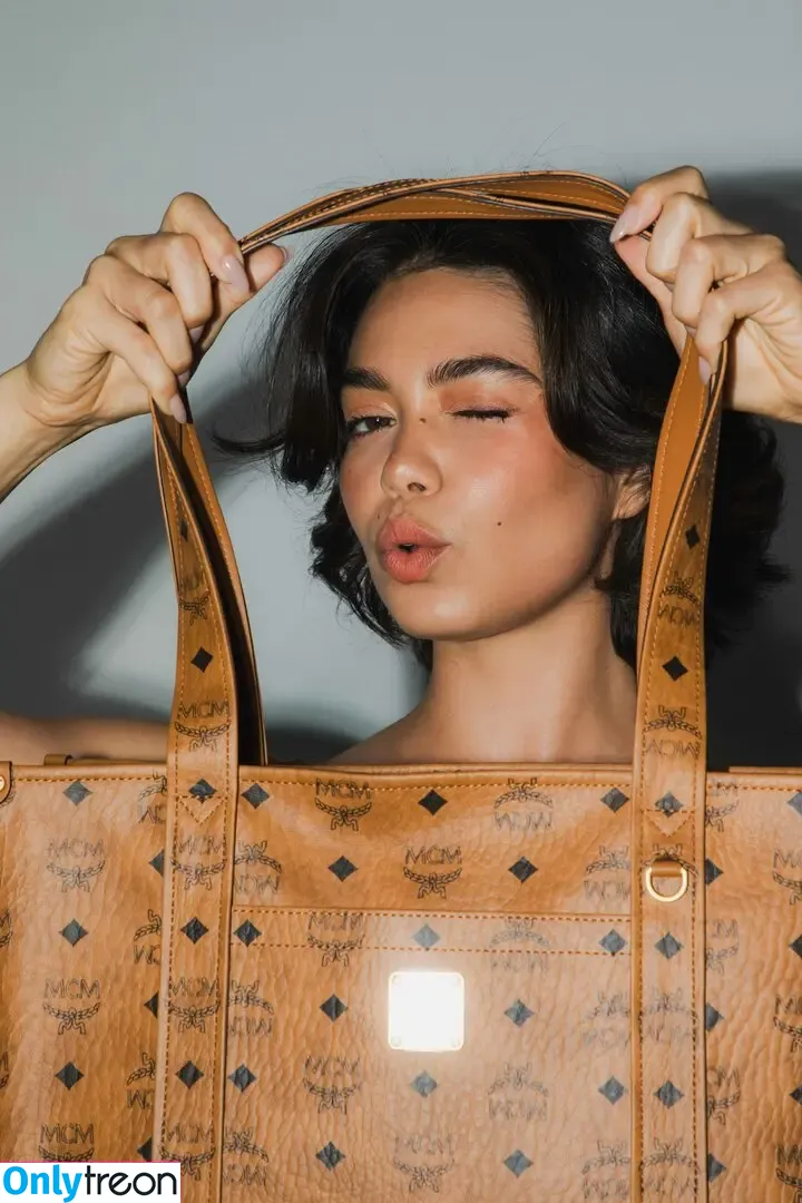 Aulii Cravalho nude photo #0231 (AuliiCravalho / Auli’i Cravalho)