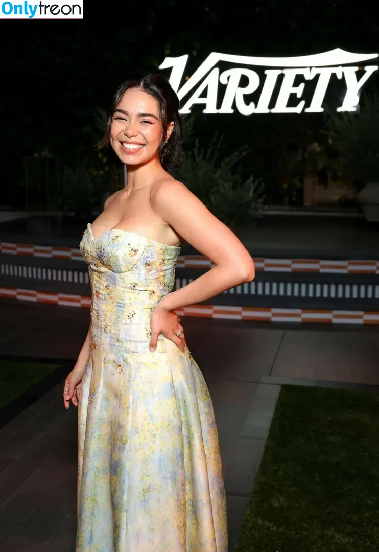 Aulii Cravalho nude photo #0268 (AuliiCravalho / Auli’i Cravalho)
