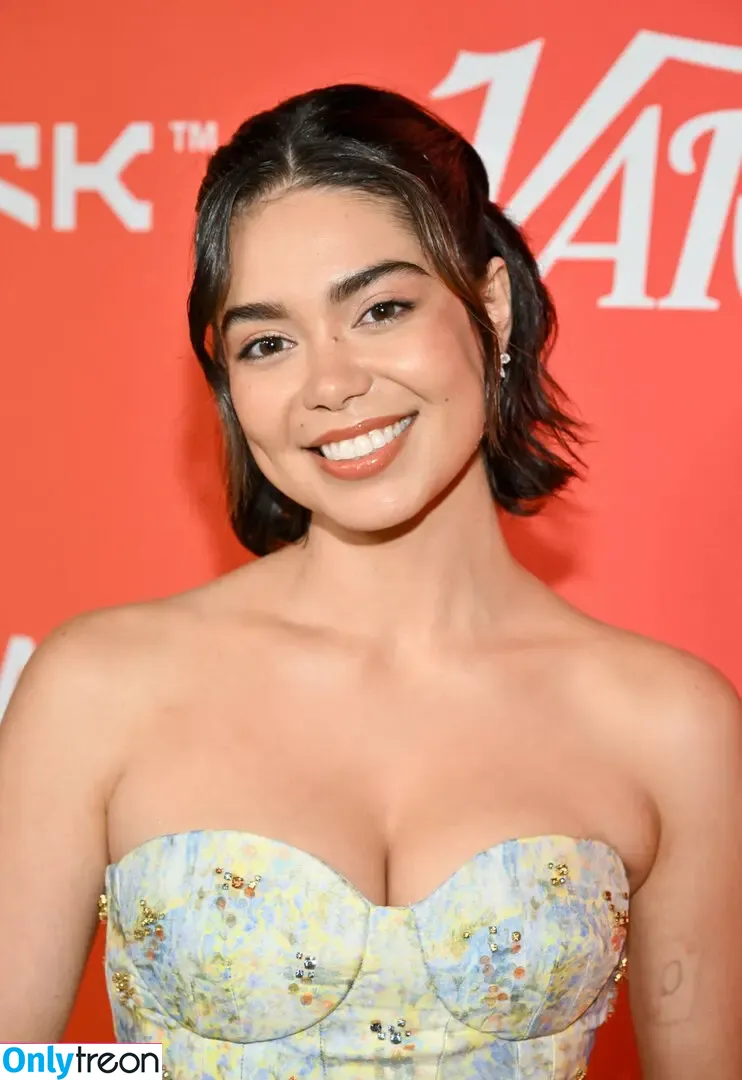 Aulii Cravalho nude photo #0270 (AuliiCravalho / Auli’i Cravalho)