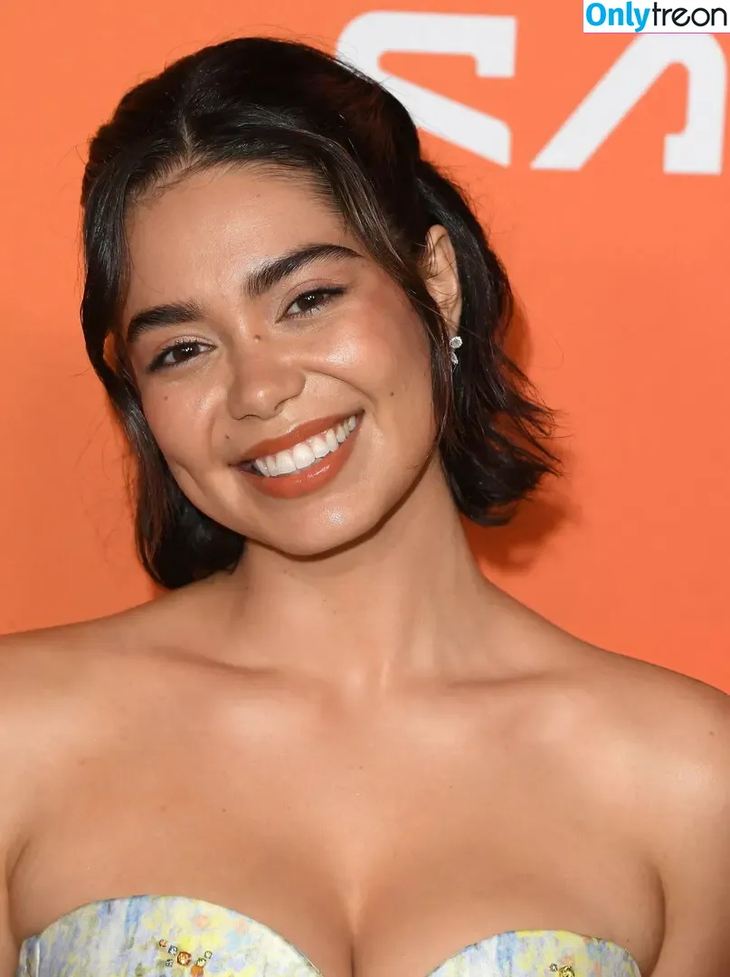 Aulii Cravalho nude photo #0271 (AuliiCravalho / Auli’i Cravalho)