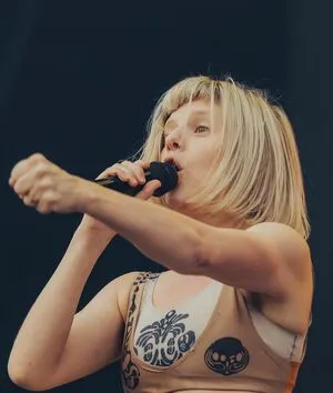 Aurora Aksnes / auroramusic / singer nude photo #0116