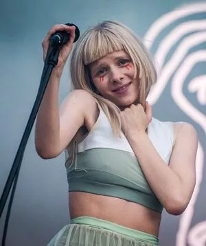Aurora Aksnes / auroramusic / singer фото голая #0185