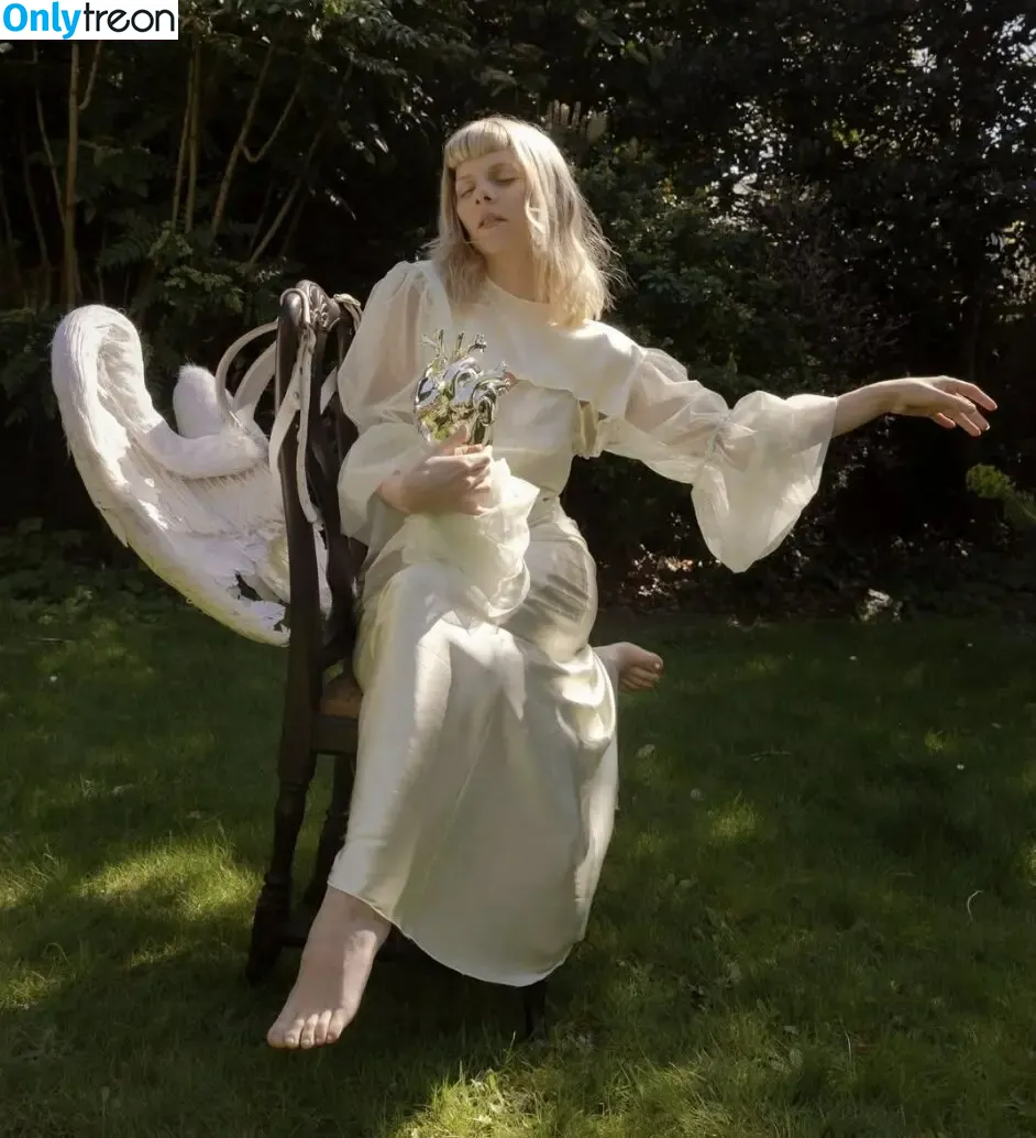 Aurora Aksnes nude photo #0447 (auroramusic / singer)