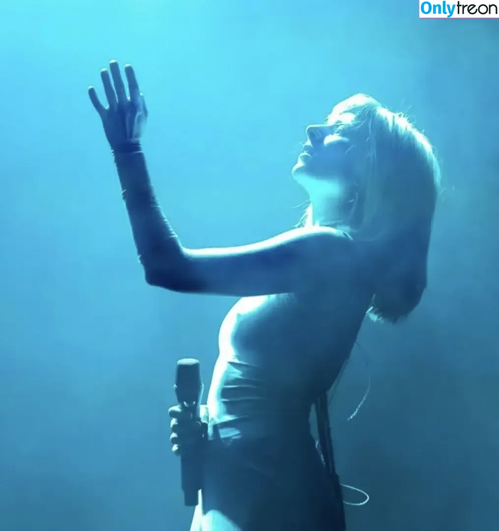 Aurora Aksnes nude photo #0453 (auroramusic / singer)