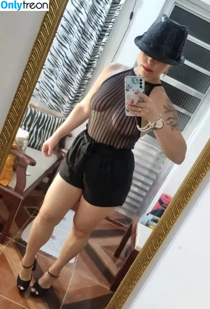 Auryabencoada nude photo #0012 (auryabencoadaof / u183917354)