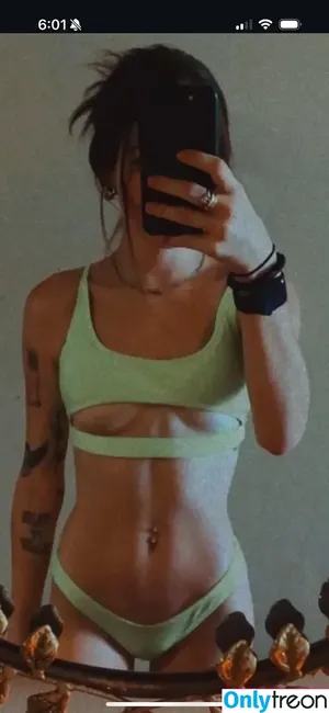  nude photo #0002