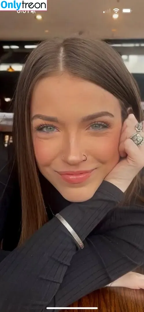 Autumn Macdonald голая photo #0001 (Autumn Macdonald)