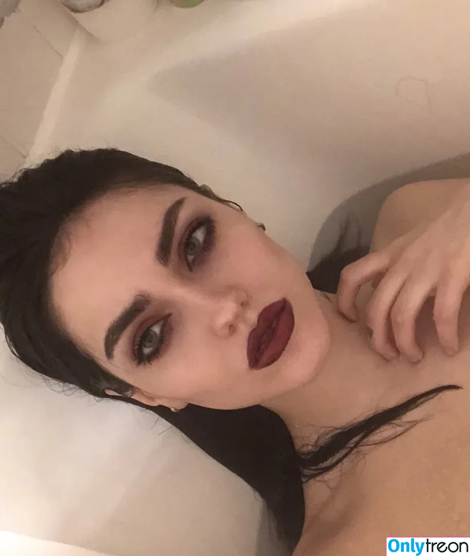 autumngravesz nude photo #0016 (autumngraves)