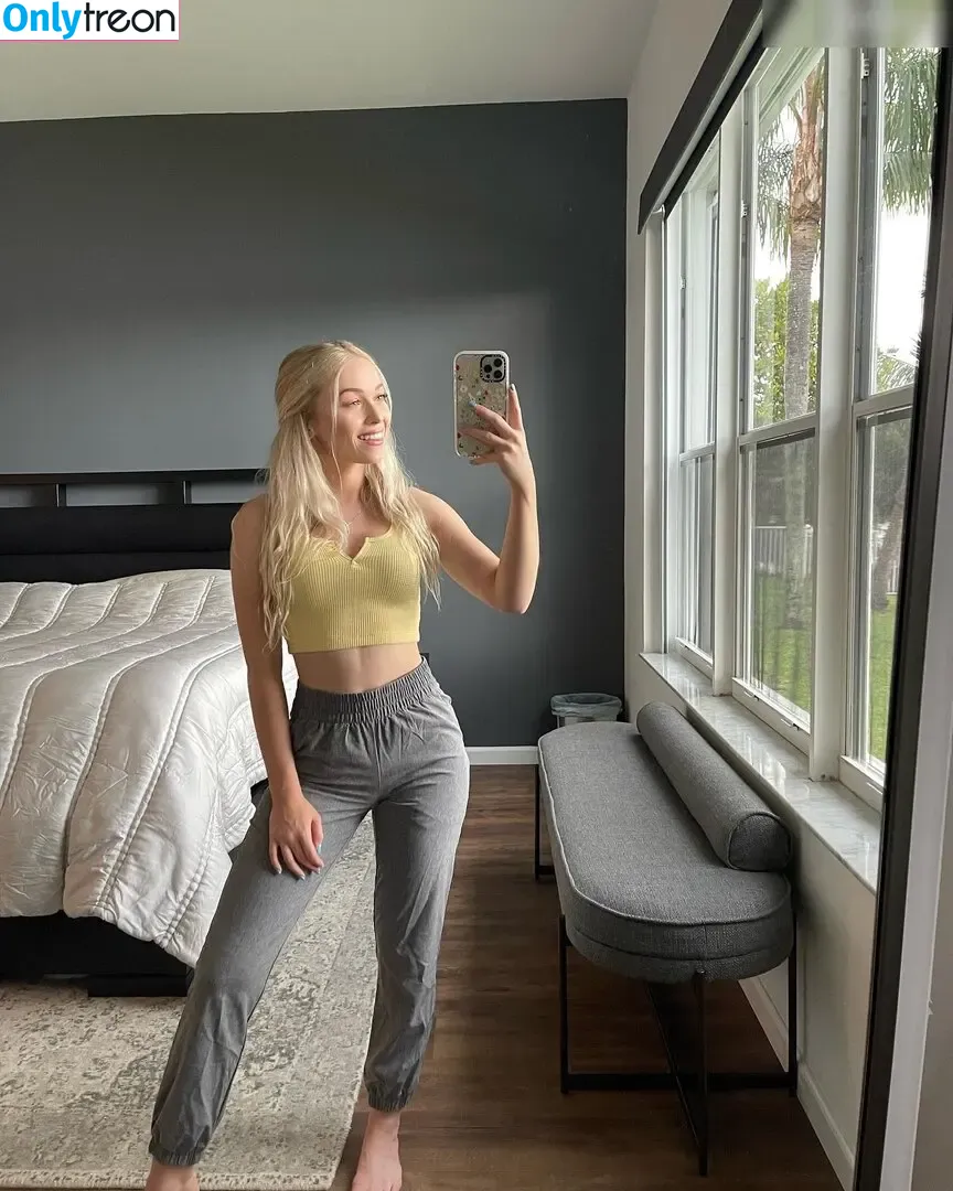 AutumnReacts nude photo #0015 (autumnrhodess)
