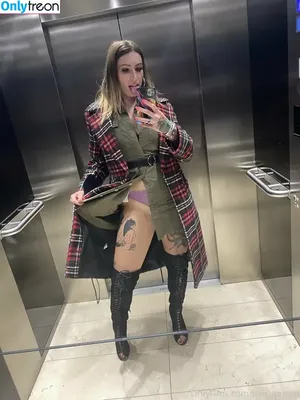 ava_austen / Ava Austen / Manyvids / mrs_austen фото голая #0289