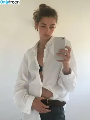 Ava Kalitowski / ava.ark / ava_ark nude photo #0002