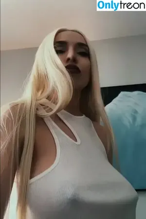 Ava Max / avamax / plharleyquinn nude photo #1568