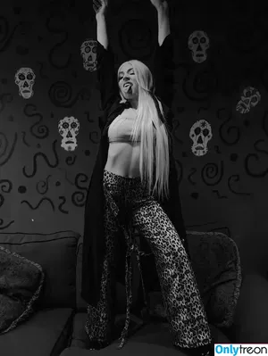 Ava Max / avamax / plharleyquinn фото голая #1948