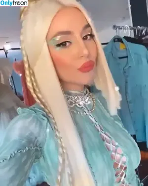 Ava Max / avamax / plharleyquinn фото голая #1973