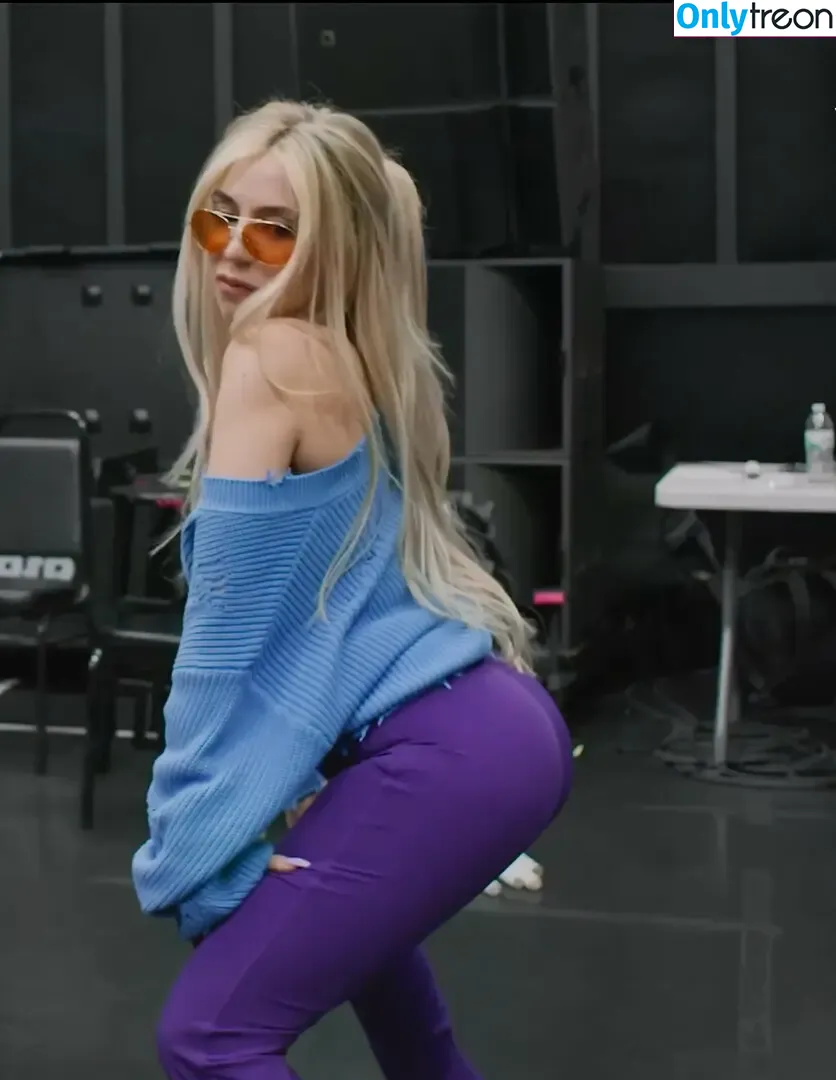 Ava Max голая photo #1531 (avamax / plharleyquinn)